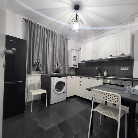 شقة Garsoniera Superba بوخارست